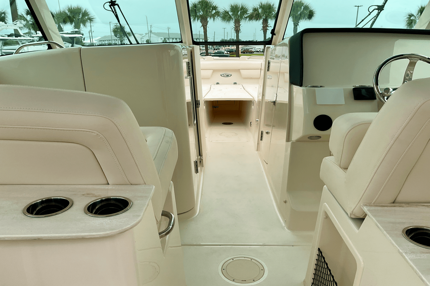 2025 Grady-White Freedom 325 Image Thumbnail #24