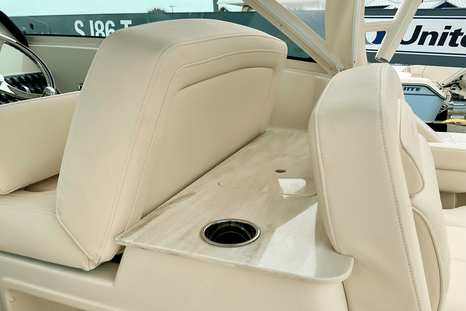 2025 Grady-White Freedom 325 Image Thumbnail #17