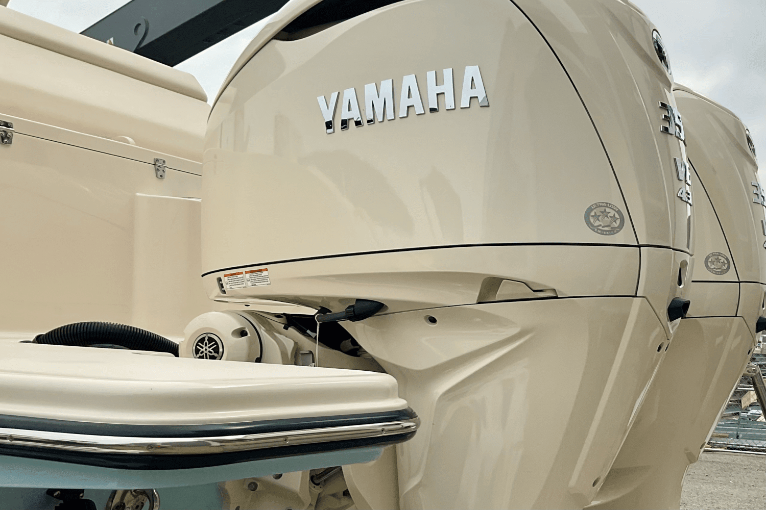 2025 Grady-White Freedom 325 Image Thumbnail #9