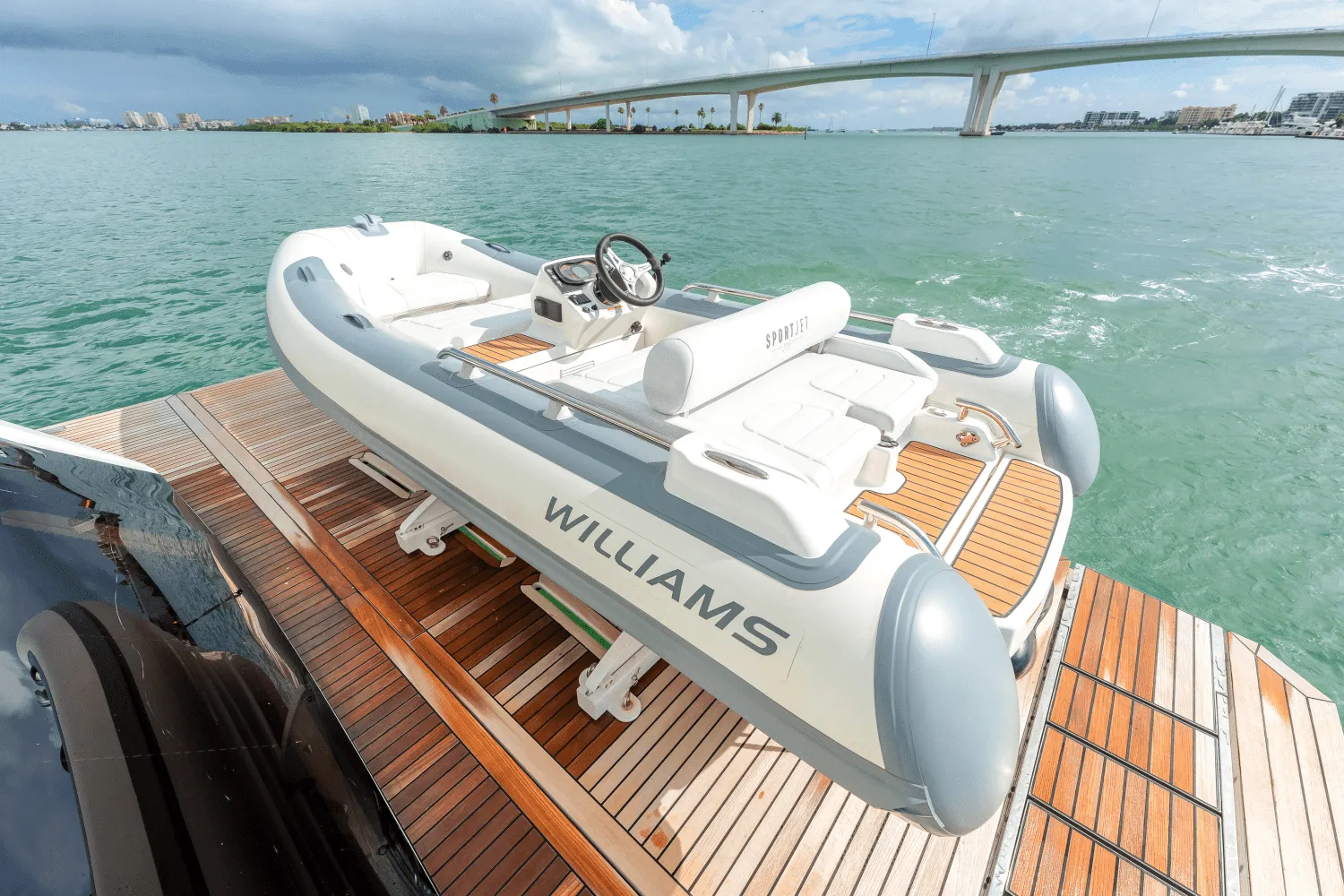 2023 Galeon 800 FLY Image Thumbnail #9