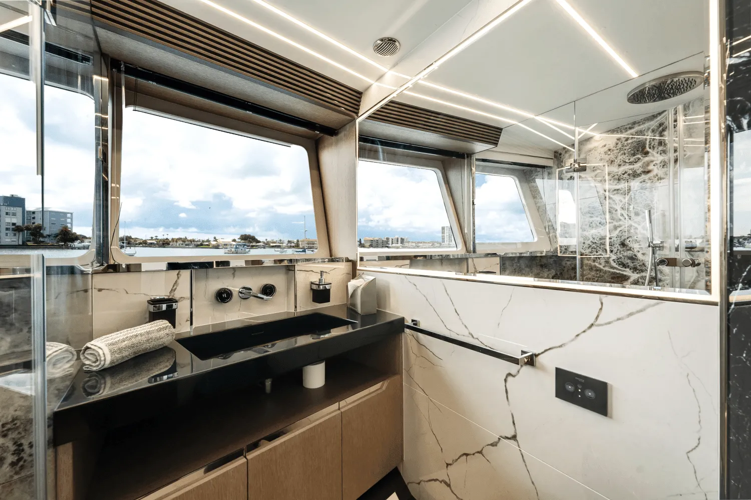 2023 Galeon 800 FLY Image Thumbnail #44
