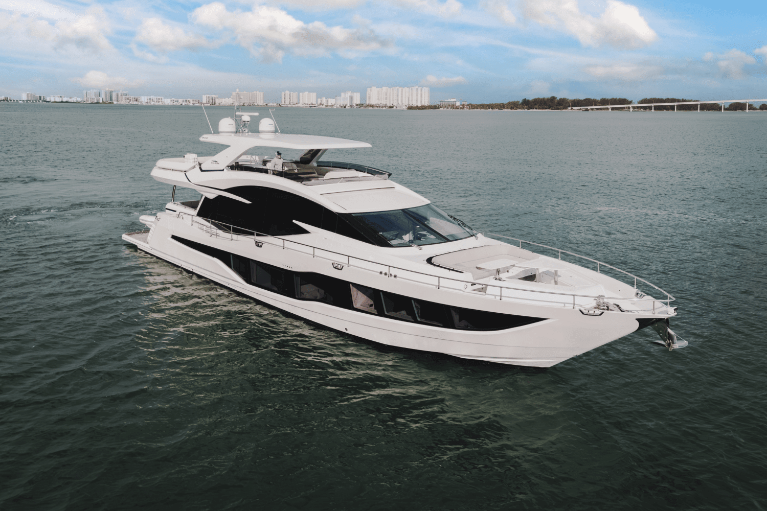 Thumbnail 3 for 2023 Galeon 800 FLY