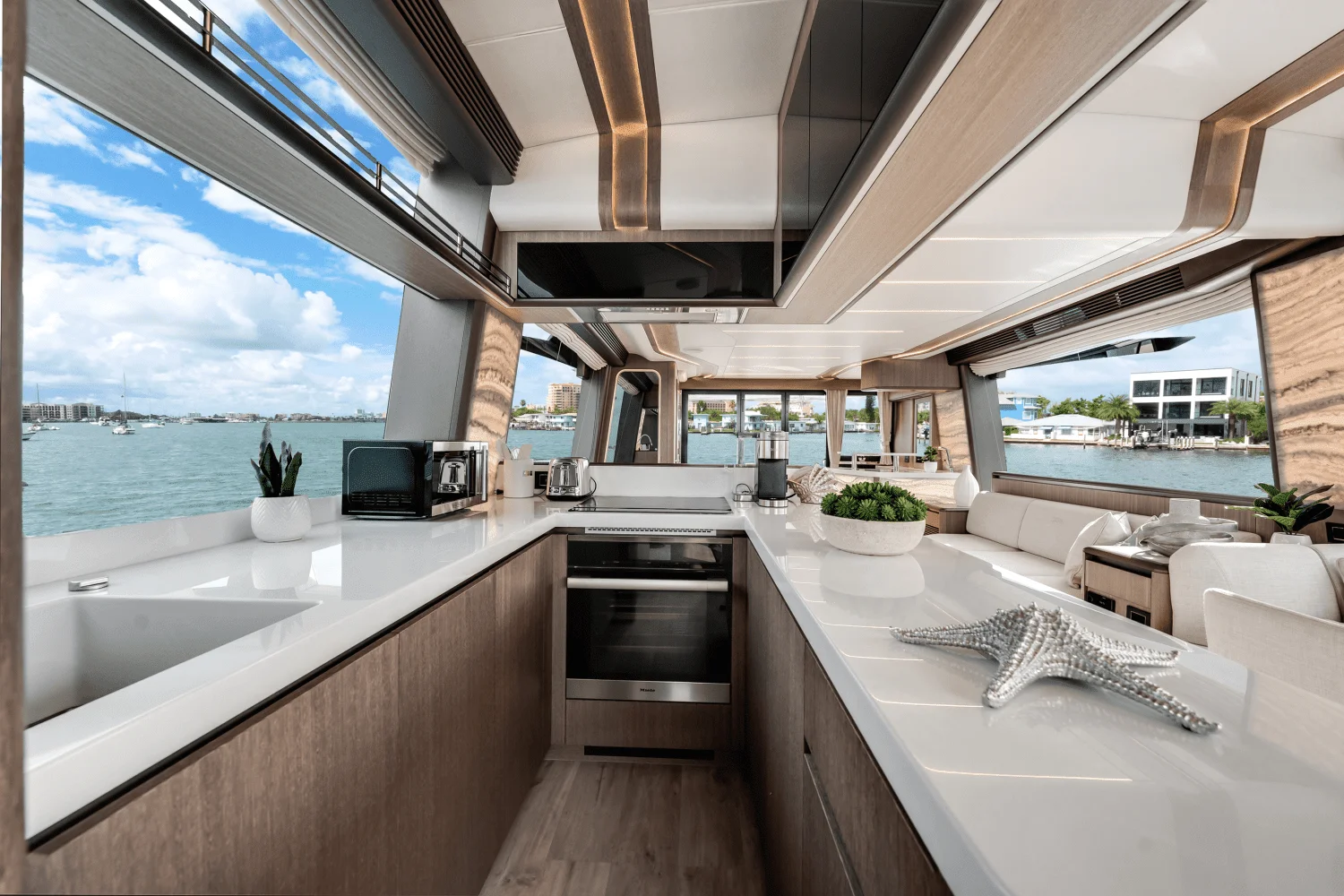 2023 Galeon 800 FLY Image Thumbnail #31