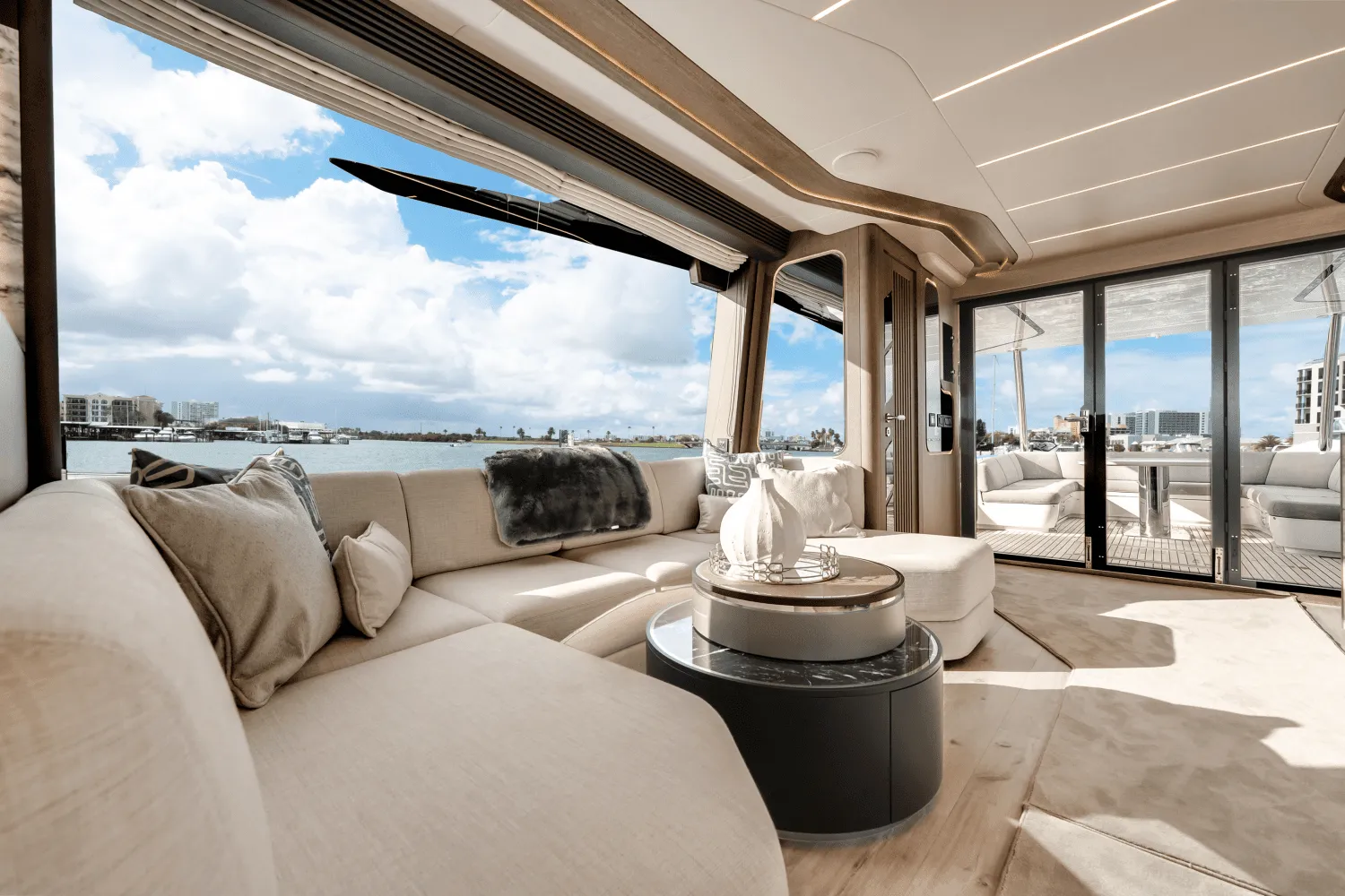 2023 Galeon 800 FLY Image Thumbnail #21