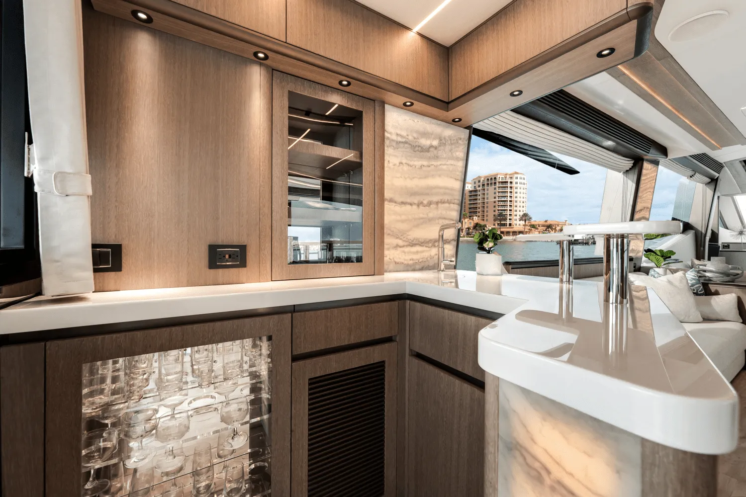 2023 Galeon 800 FLY Image Thumbnail #17