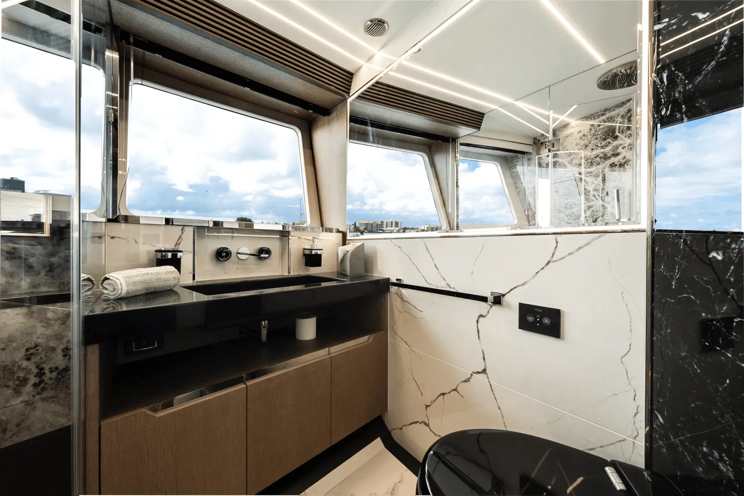 2023 Galeon 800 FLY Image Thumbnail #45