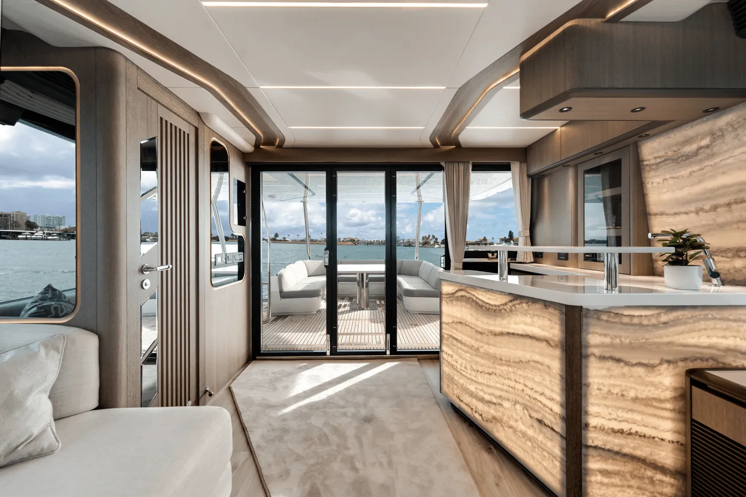 2023 Galeon 800 FLY Image Thumbnail #40