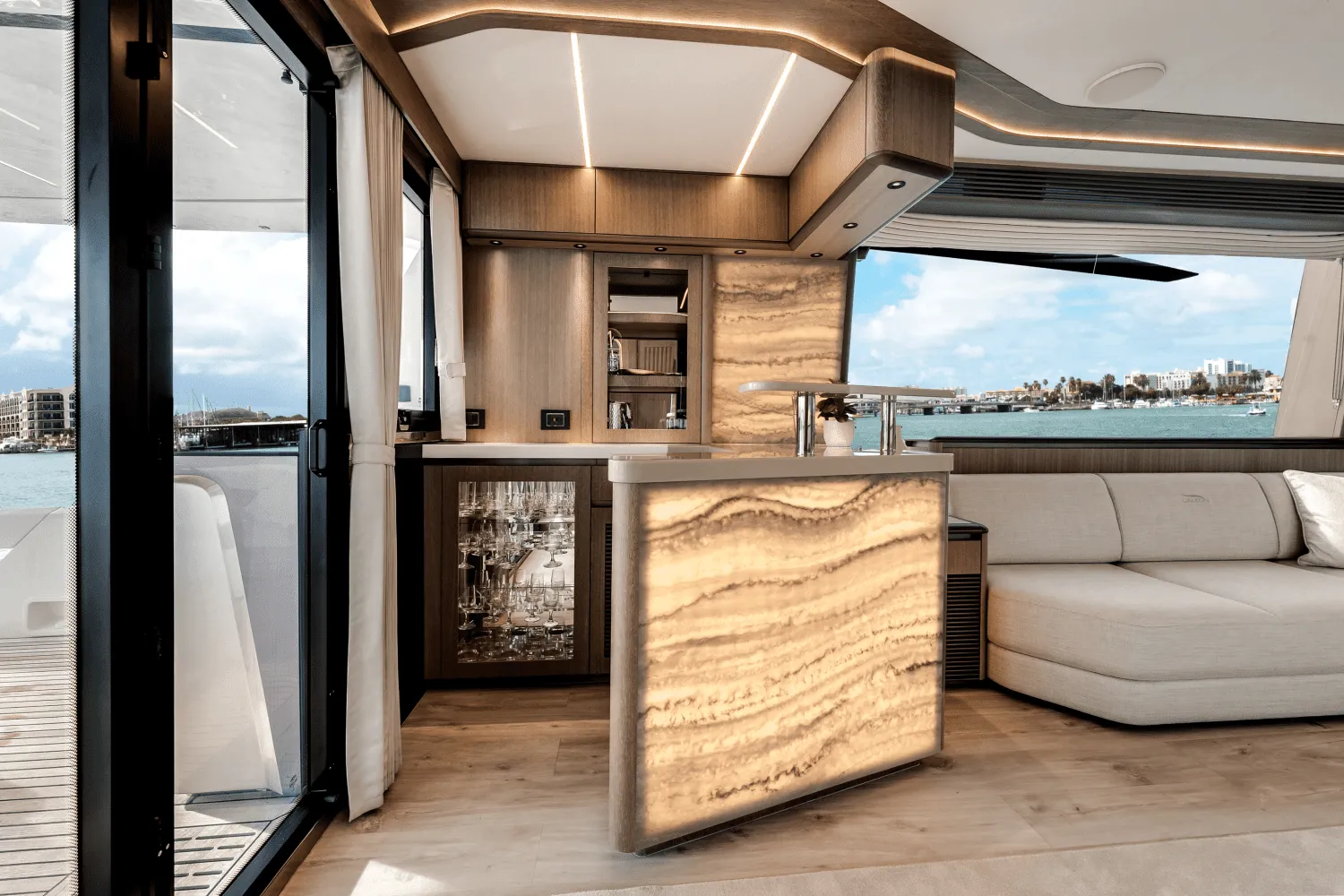 2023 Galeon 800 FLY Image Thumbnail #16