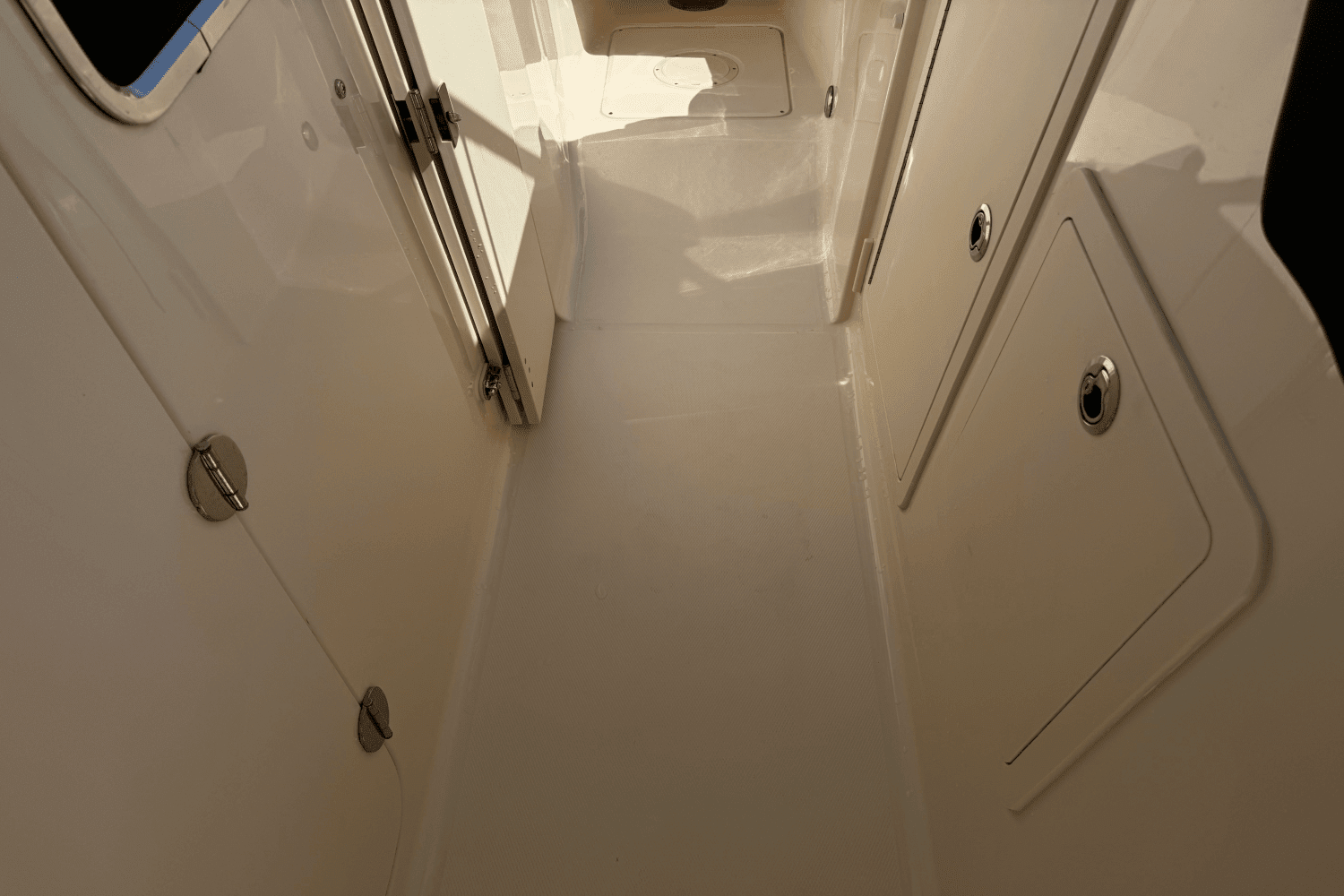 2025 Grady-White Freedom 307 Image Thumbnail #25