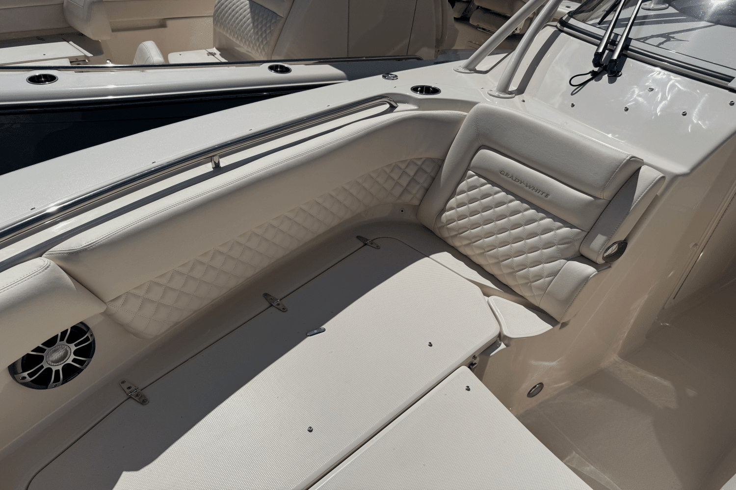 2025 Grady-White Freedom 307 Image Thumbnail #30