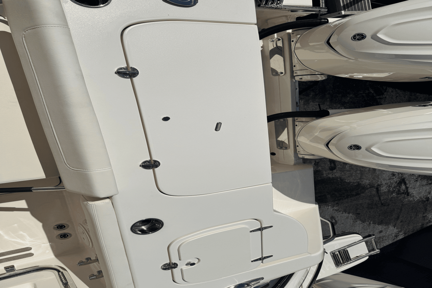 2025 Grady-White Freedom 307 Image Thumbnail #14