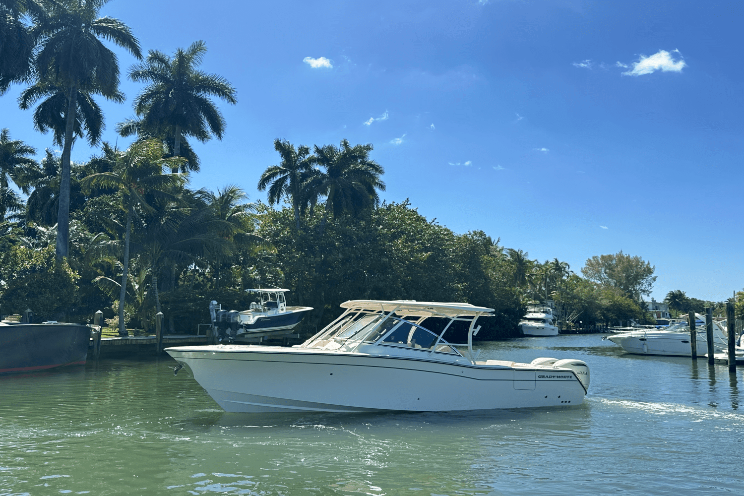 2025 Grady-White Freedom 307 Image Thumbnail #2