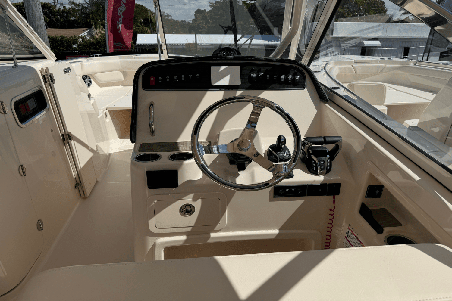 2025 Grady-White Freedom 307 Image Thumbnail #22