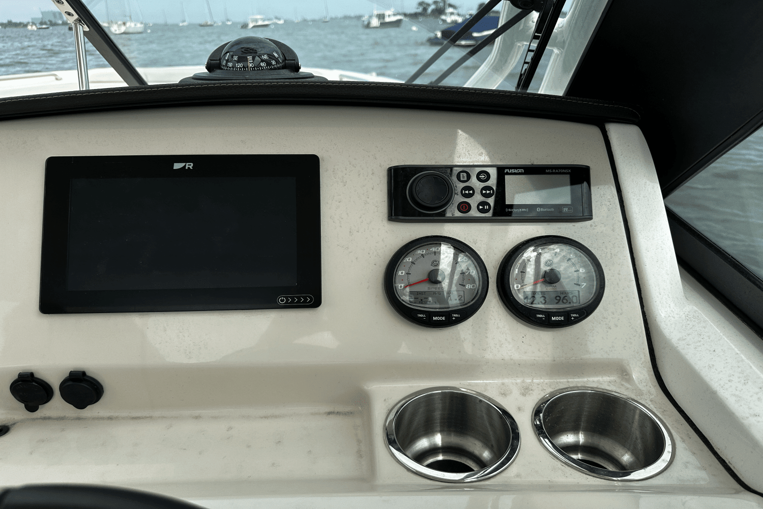 2021 Boston Whaler 240 VANTAGE Image Thumbnail #15