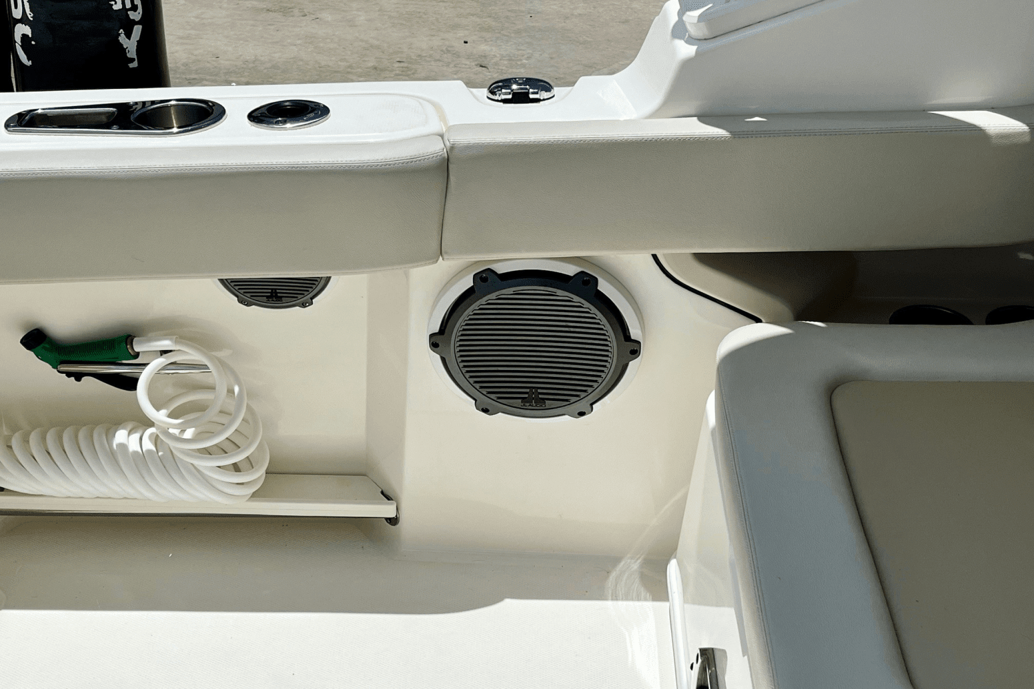 2023 Boston Whaler 240 VANTAGE Image Thumbnail #23