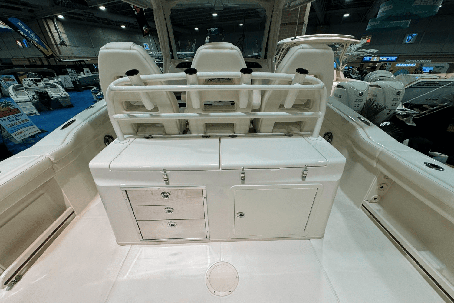 2025 Grady-White Canyon 326 Image Thumbnail #11