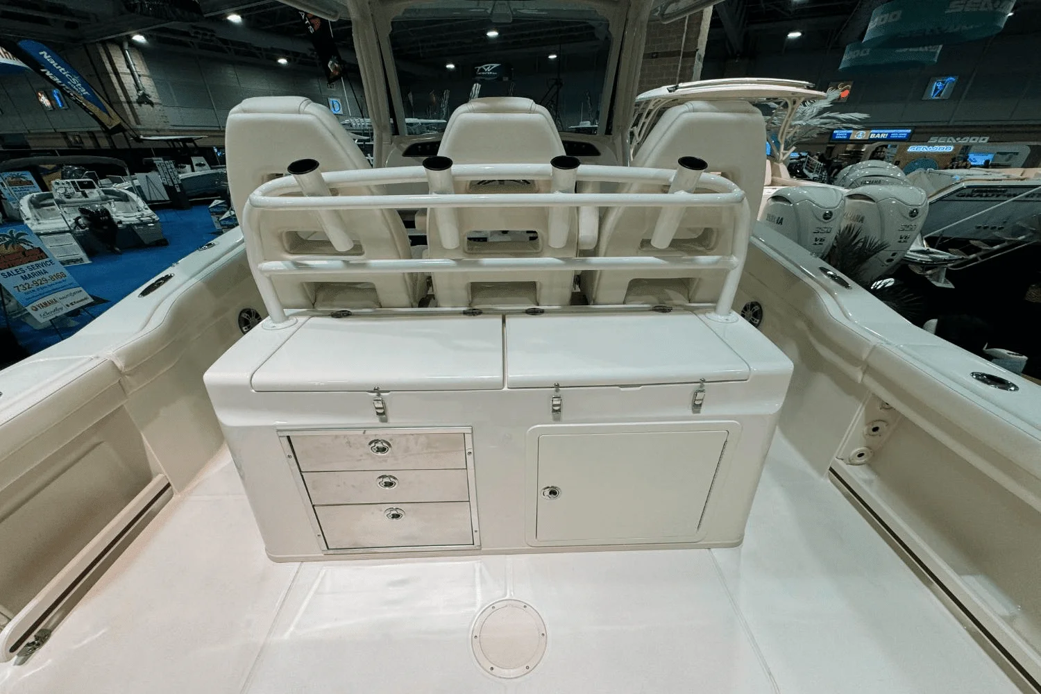 2025 Grady-White Canyon 326 Image Thumbnail #11