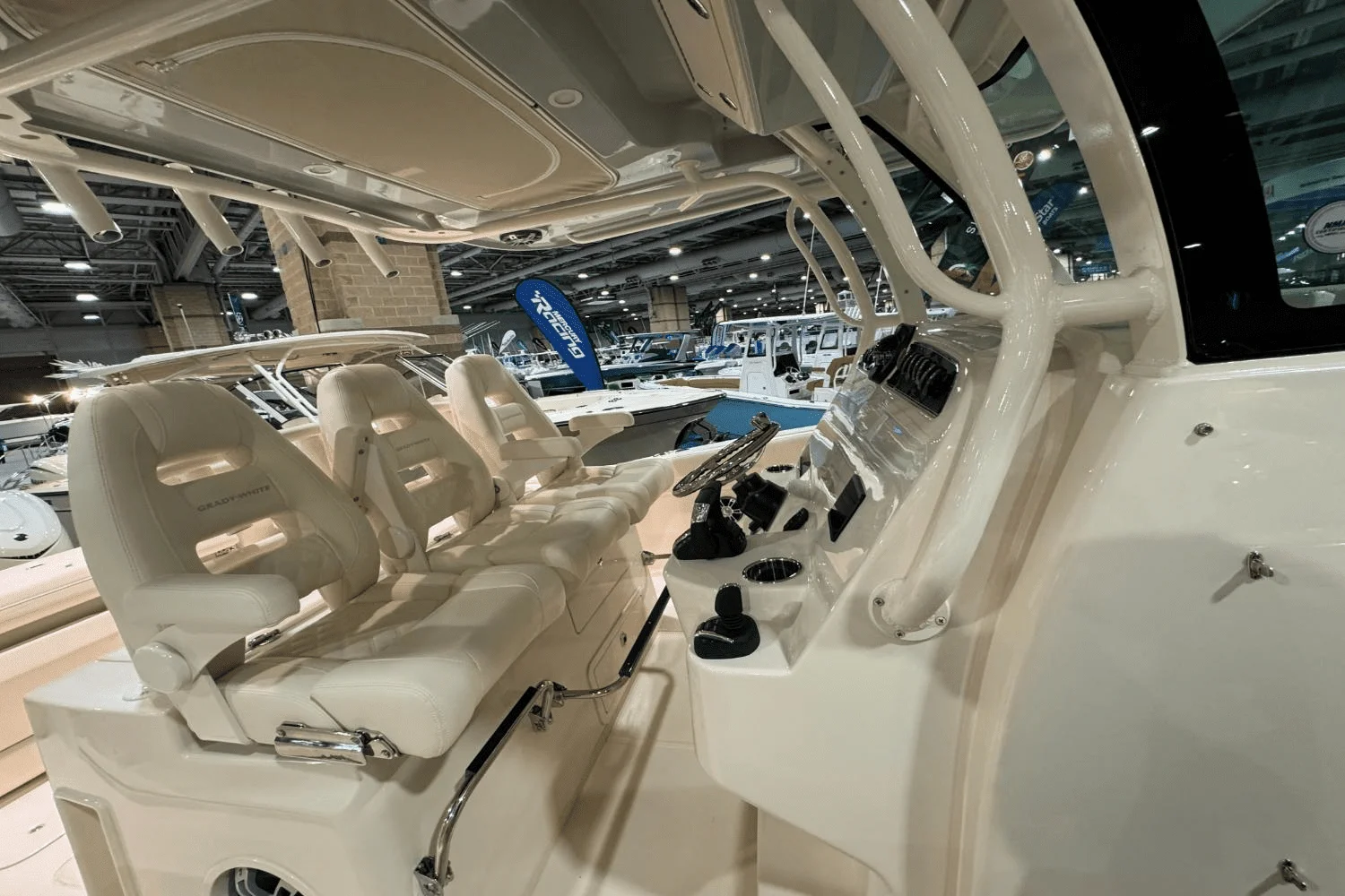 2025 Grady-White Canyon 326 Image Thumbnail #17