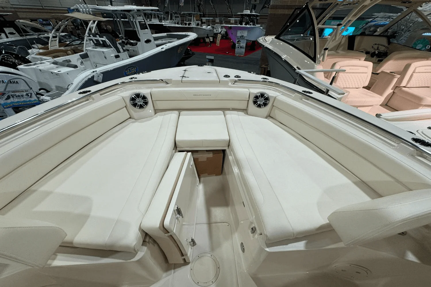 2025 Grady-White Canyon 326 Image Thumbnail #26