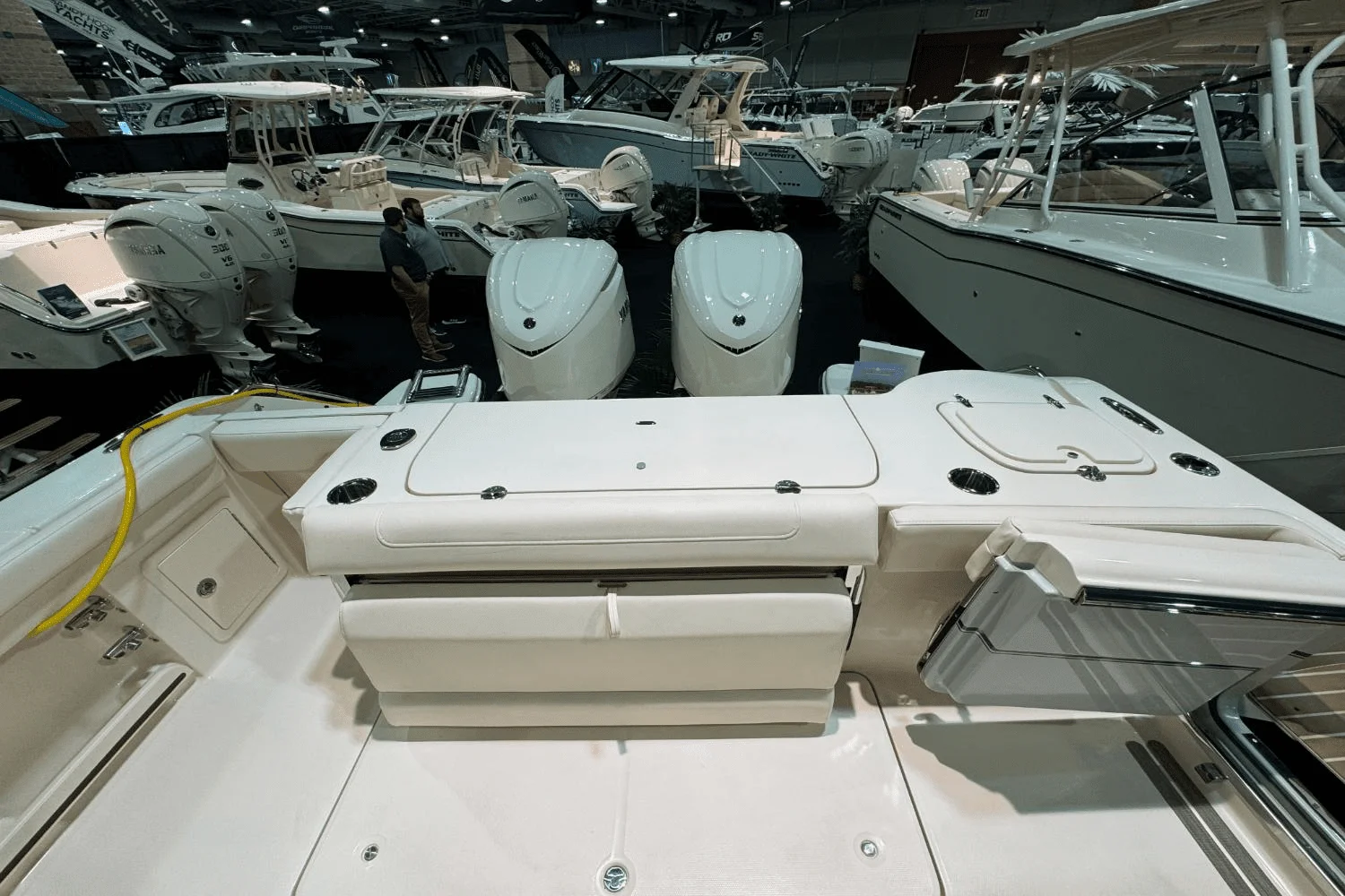 2025 Grady-White Canyon 326 Image Thumbnail #7