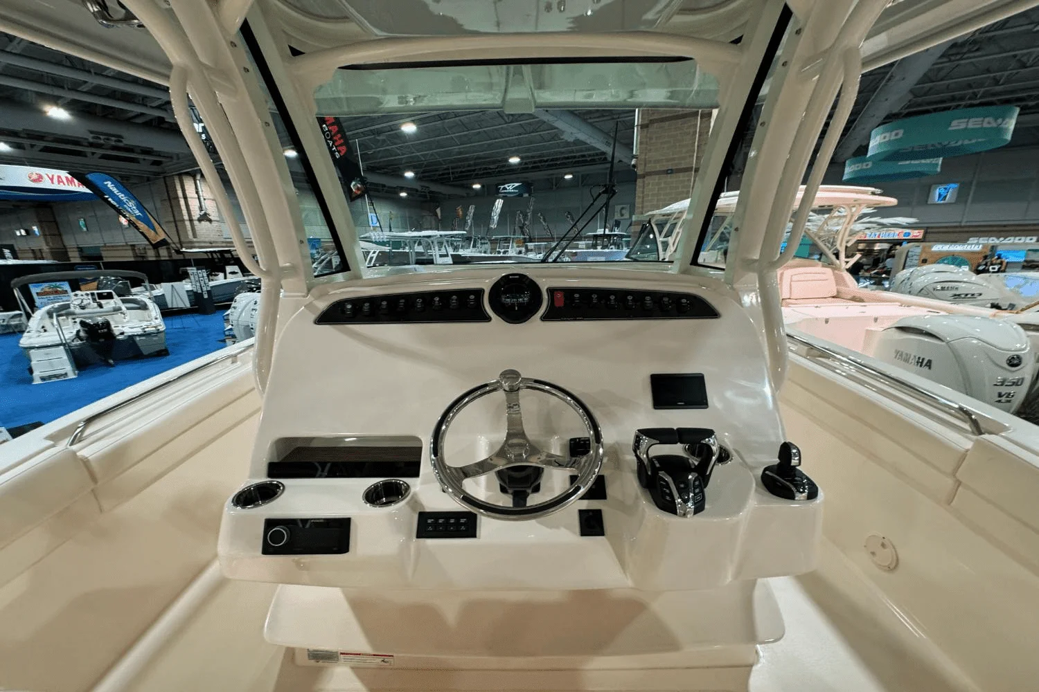 2025 Grady-White Canyon 326 Image Thumbnail #15