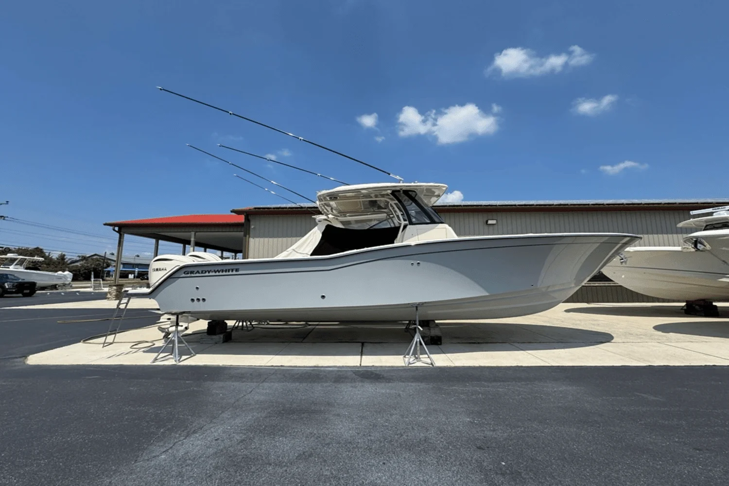 2025 Grady-White Canyon 326 Image Thumbnail #1