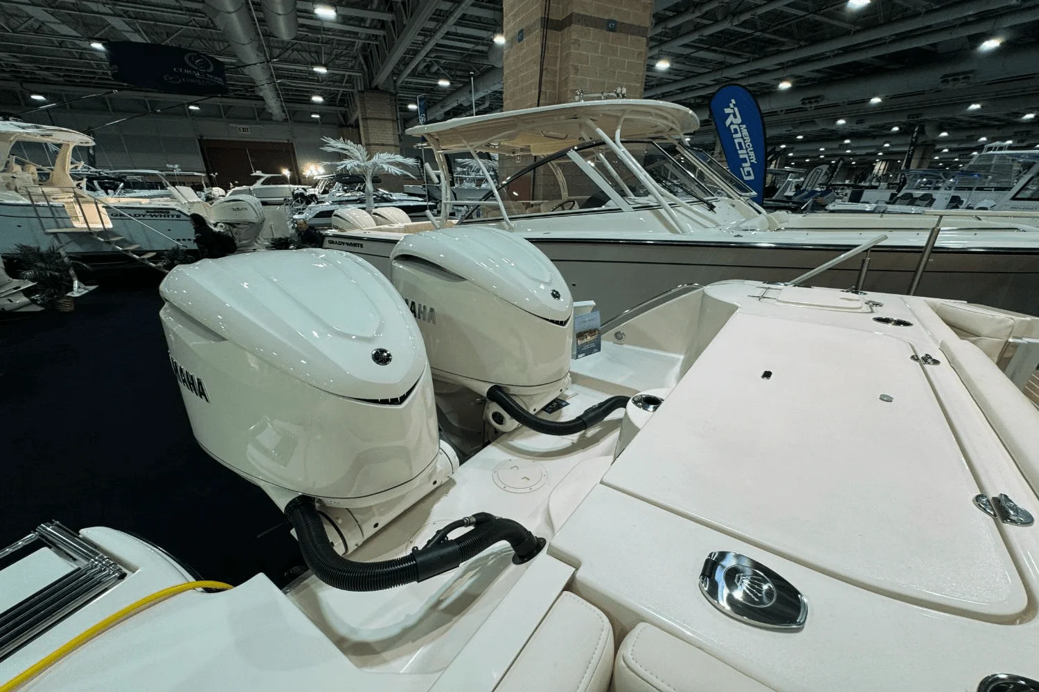 2025 Grady-White Canyon 326 Image Thumbnail #5