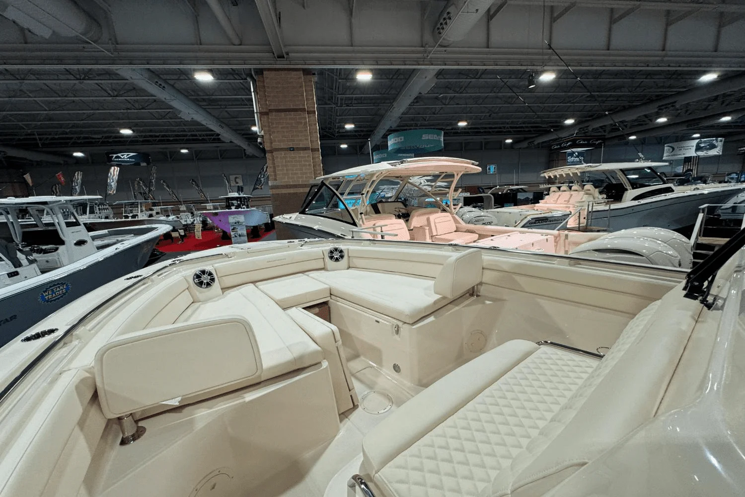 2025 Grady-White Canyon 326 Image Thumbnail #23