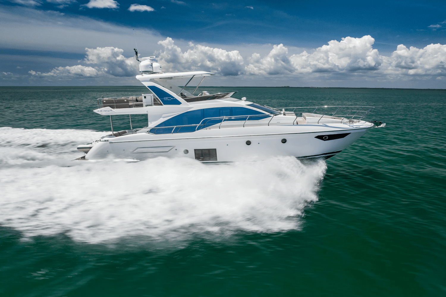 2022 Azimut 50 FLYBRIDGE Image Thumbnail #1