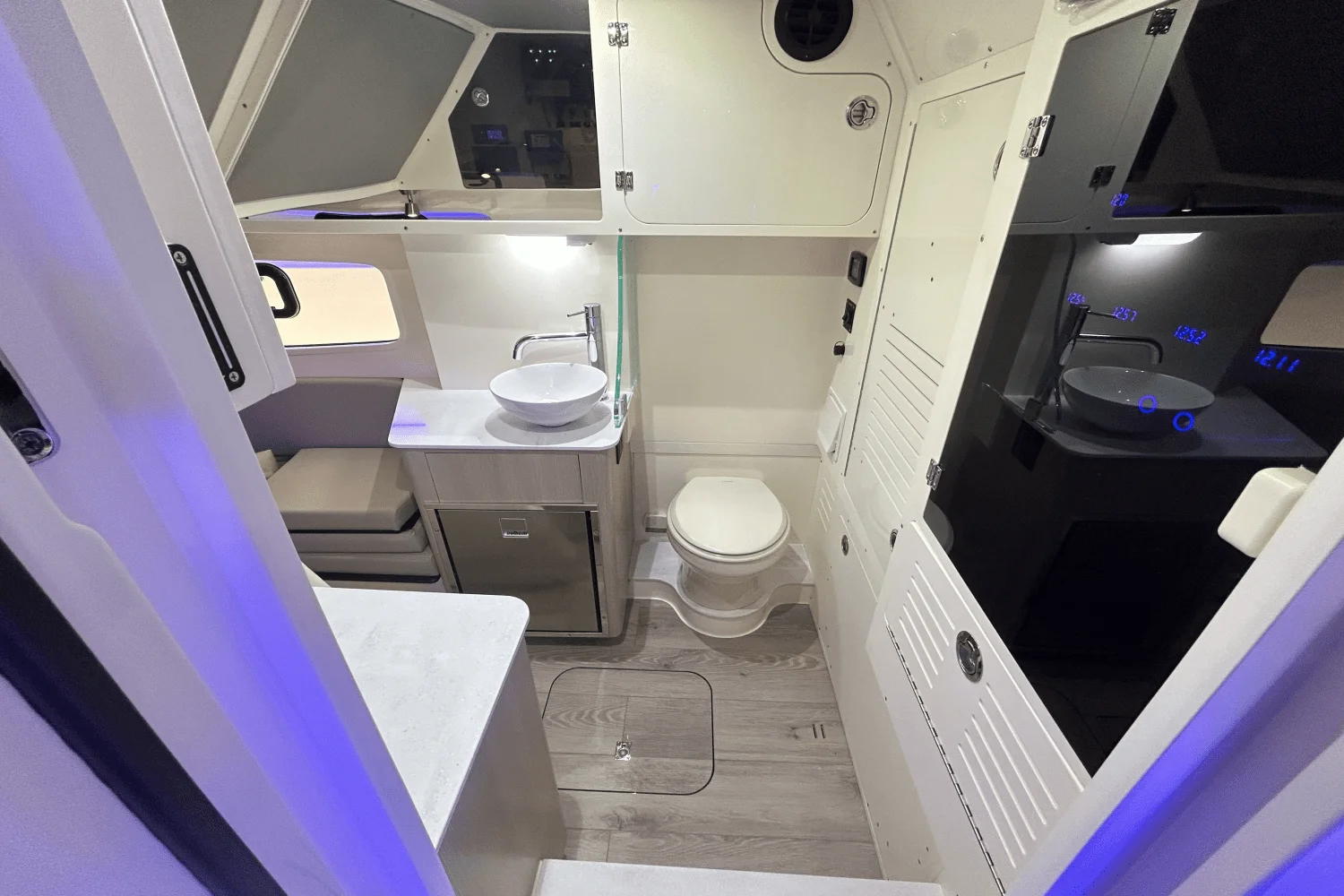 2025 Scout 357 LXF Image Thumbnail #26