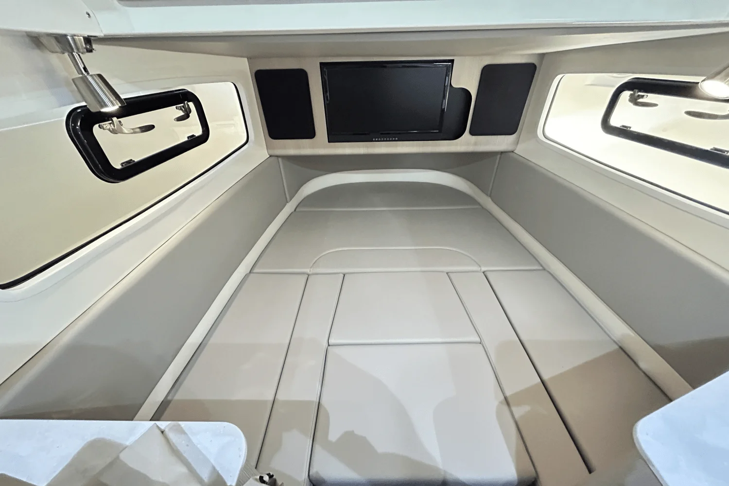 2025 Scout 357 LXF Image Thumbnail #25