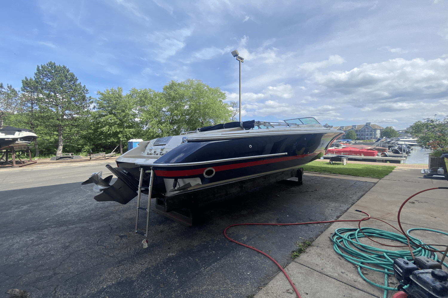 2002 Chris-Craft 28 LAUNCH Image Thumbnail #4