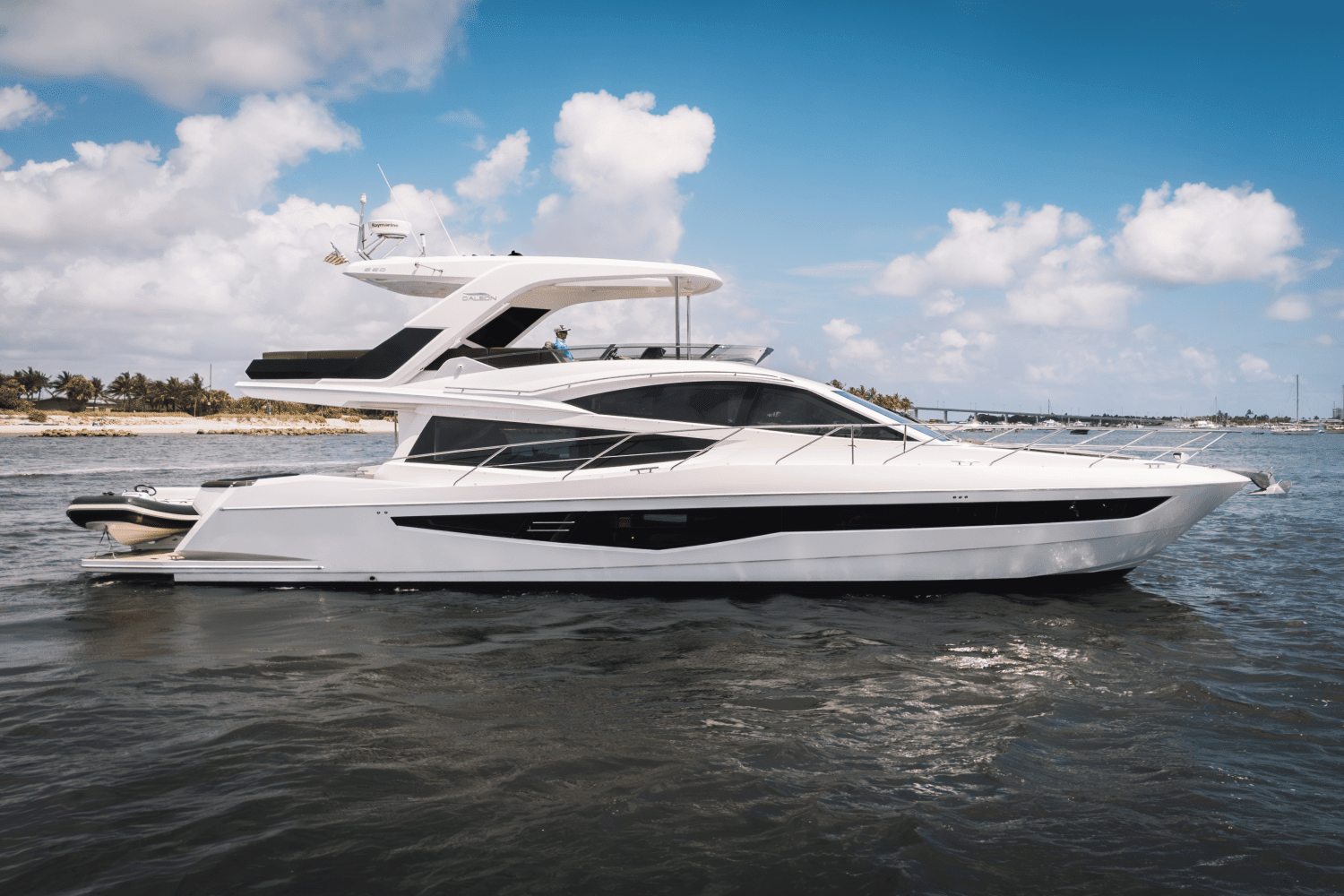 2020 Galeon
                                                             550 FLY Image Thumbnail #42