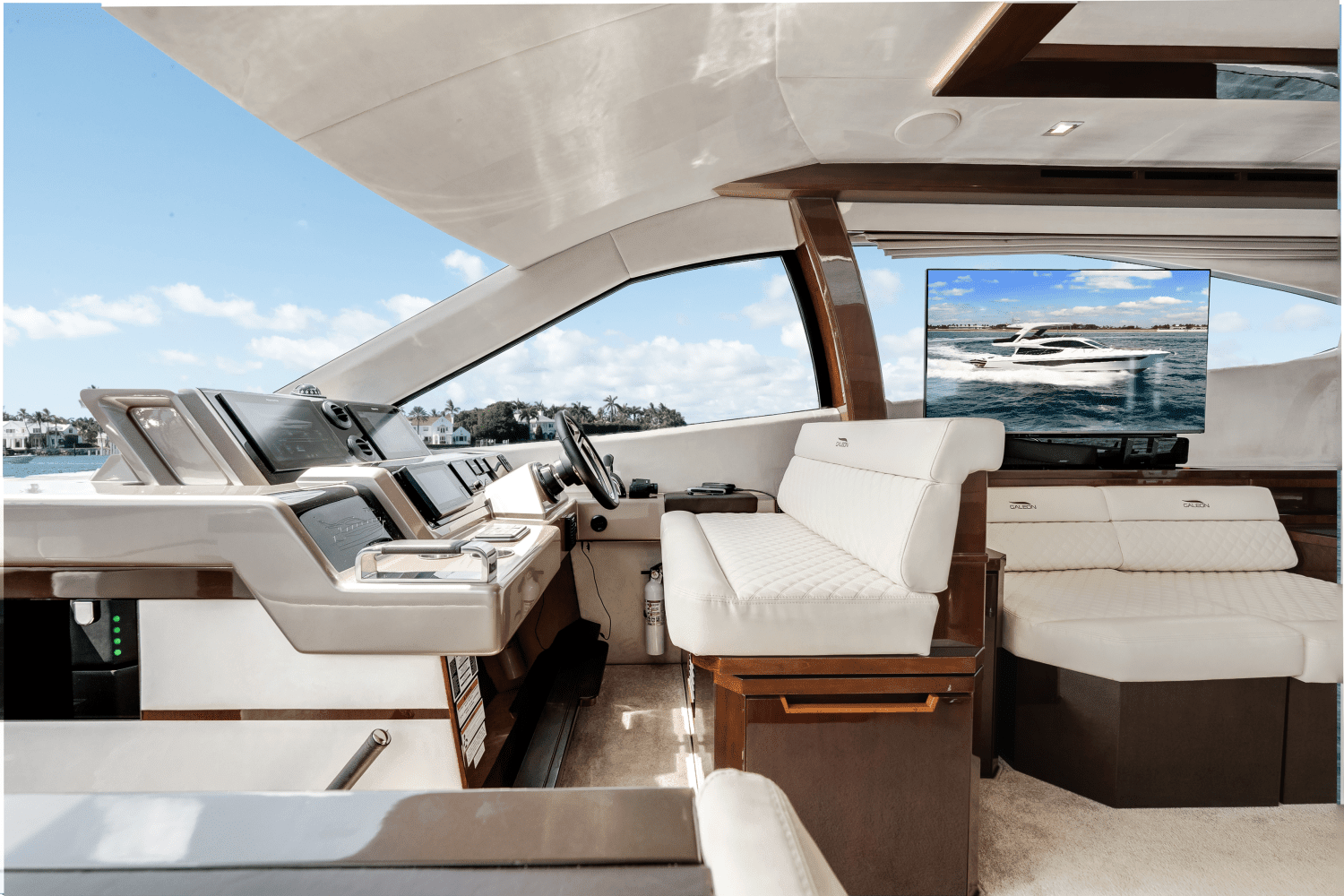 2020 Galeon
                                                             550 FLY Image Thumbnail #25