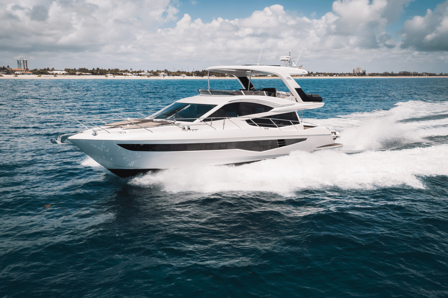 2020 Galeon
                                                             550 FLY Image Thumbnail #1