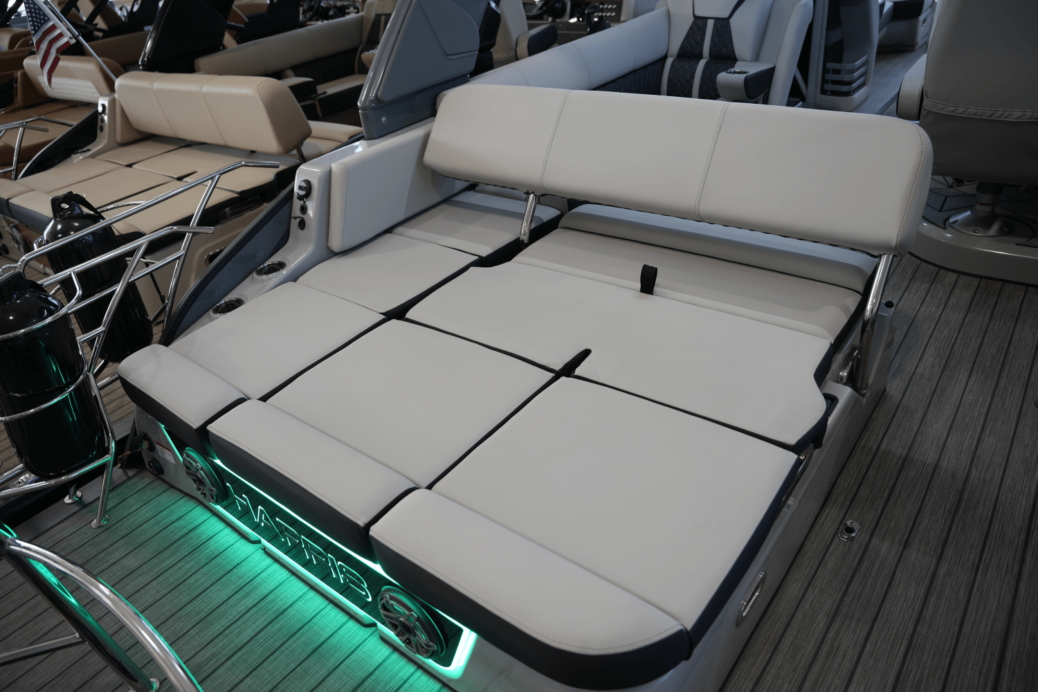 2025 Harris 270 Grand Mariner Image Thumbnail #25