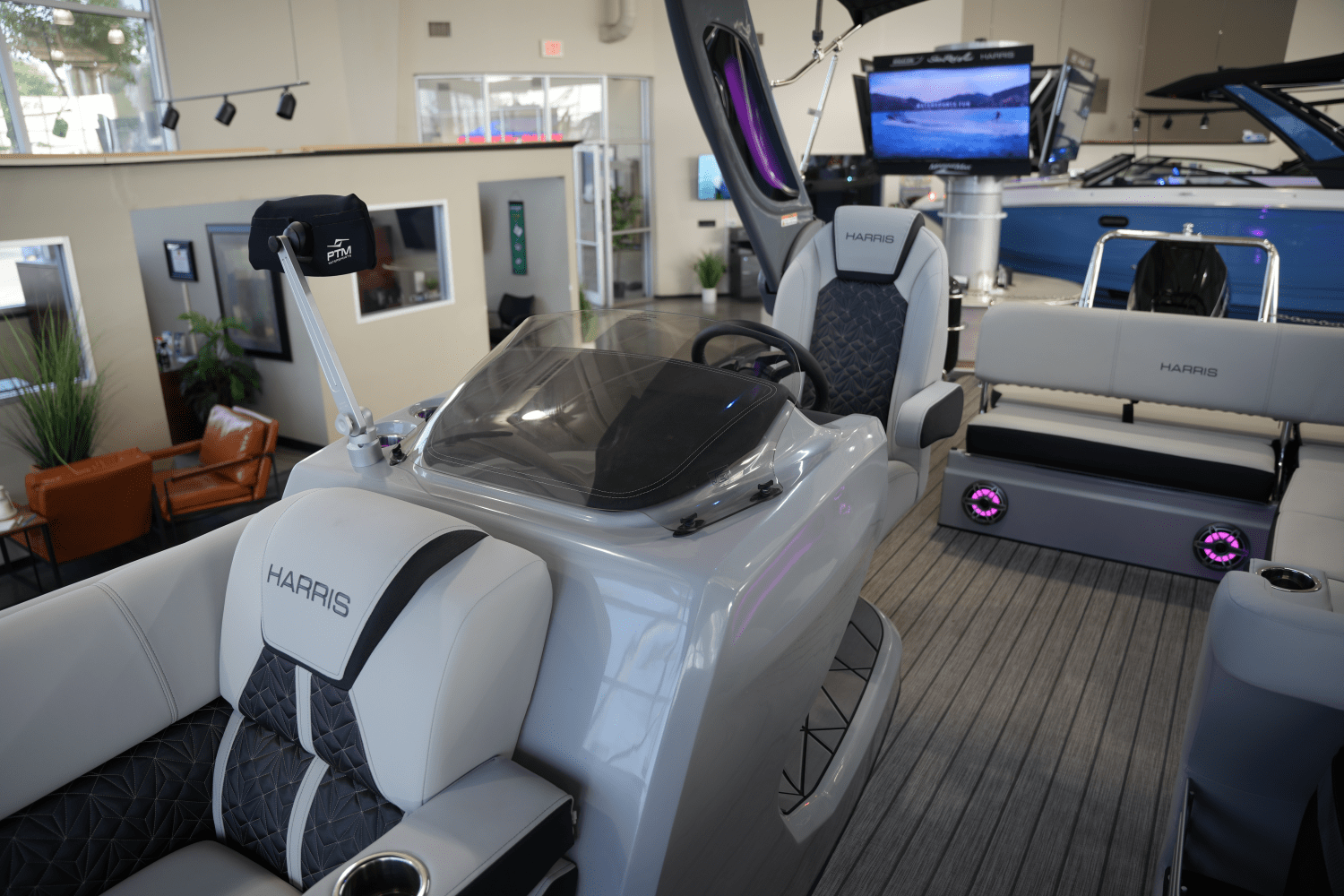 2025 Harris 270 Grand Mariner Image Thumbnail #12