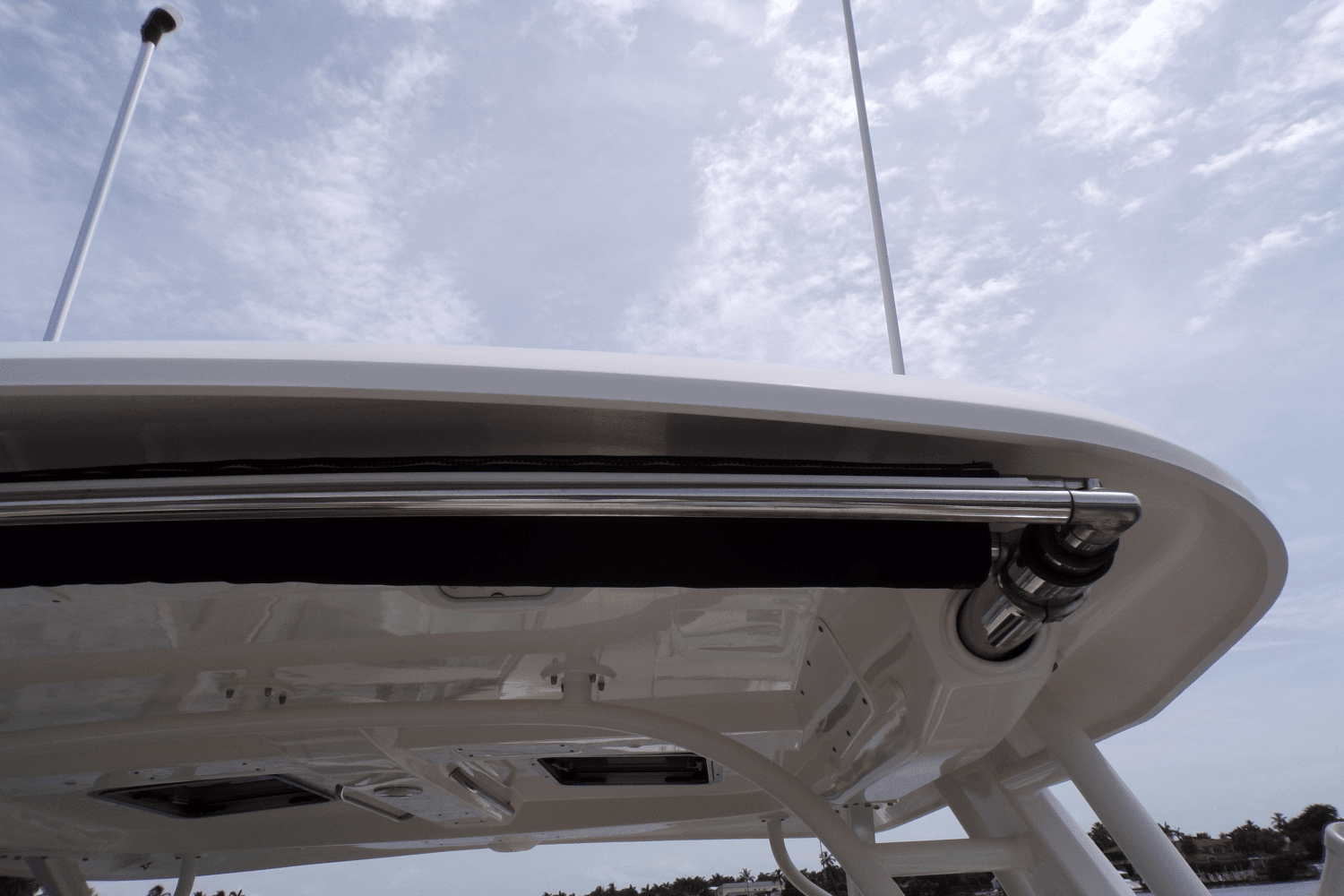 2017 Boston Whaler 320 VANTAGE Image Thumbnail #33