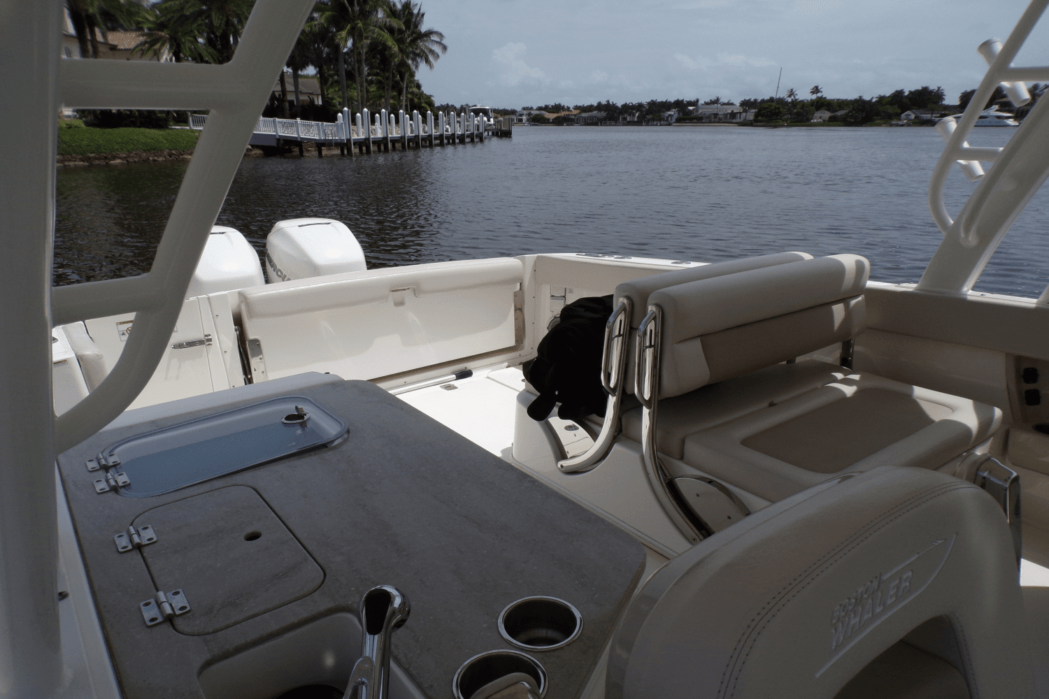 2017 Boston Whaler 320 VANTAGE Image Thumbnail #26