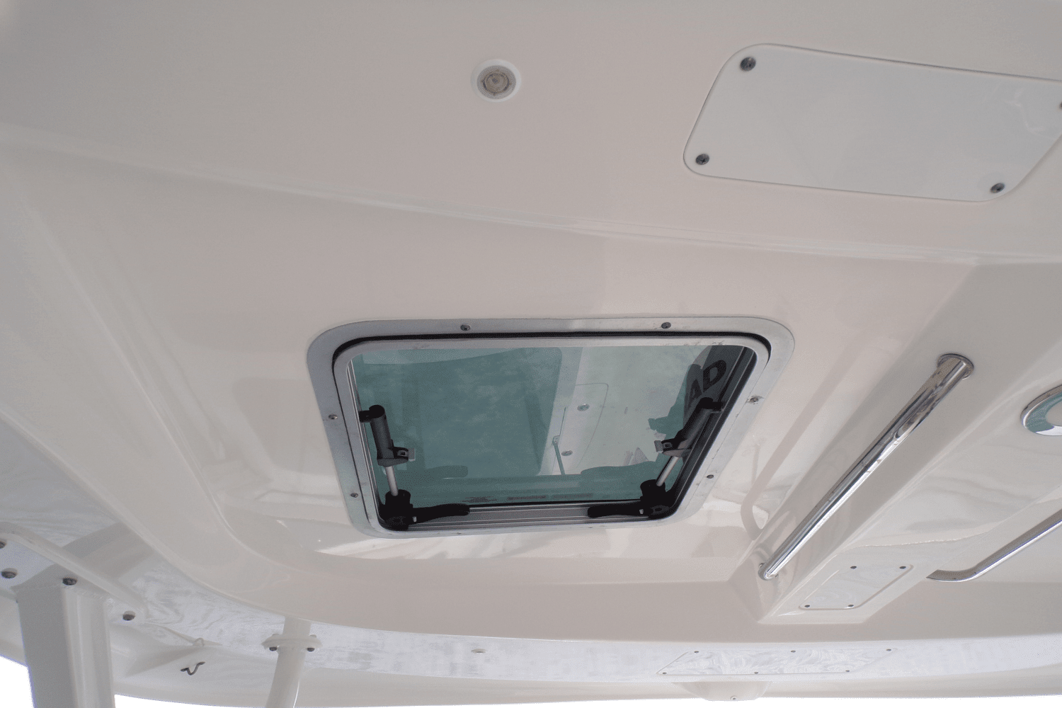 2017 Boston Whaler 320 VANTAGE Image Thumbnail #41