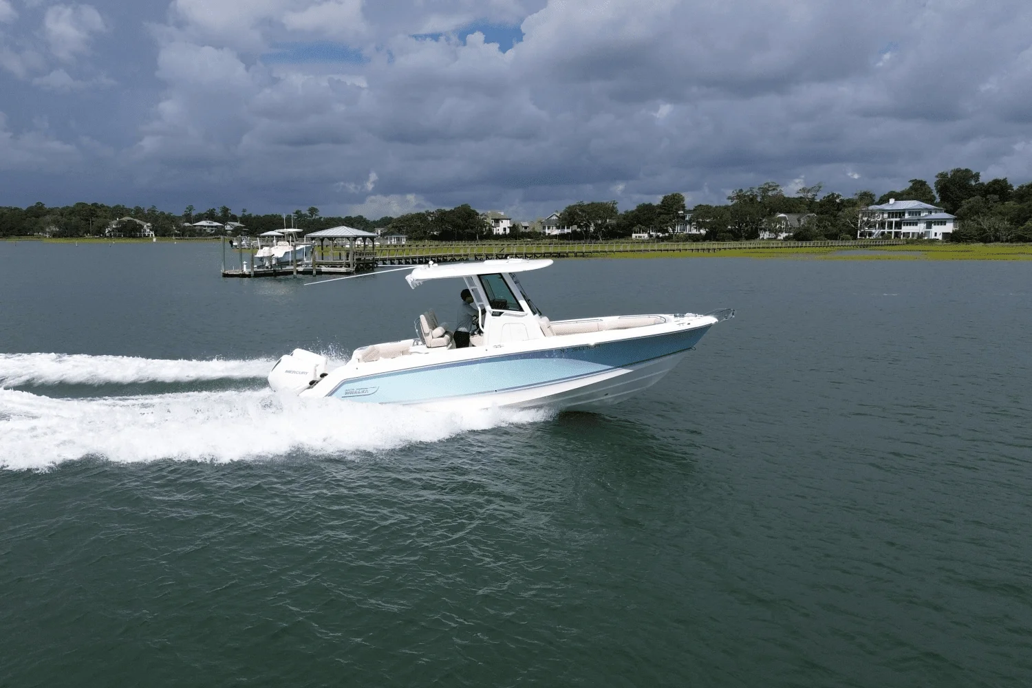 2024 Boston Whaler 250 OUTRAGE Image Thumbnail #3