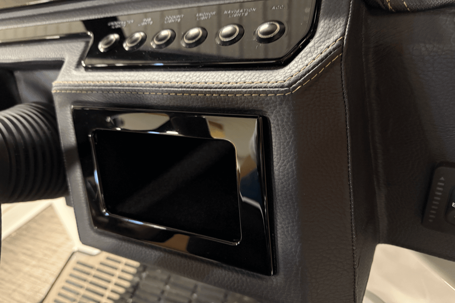 2025 Cobalt R8 Image Thumbnail #88