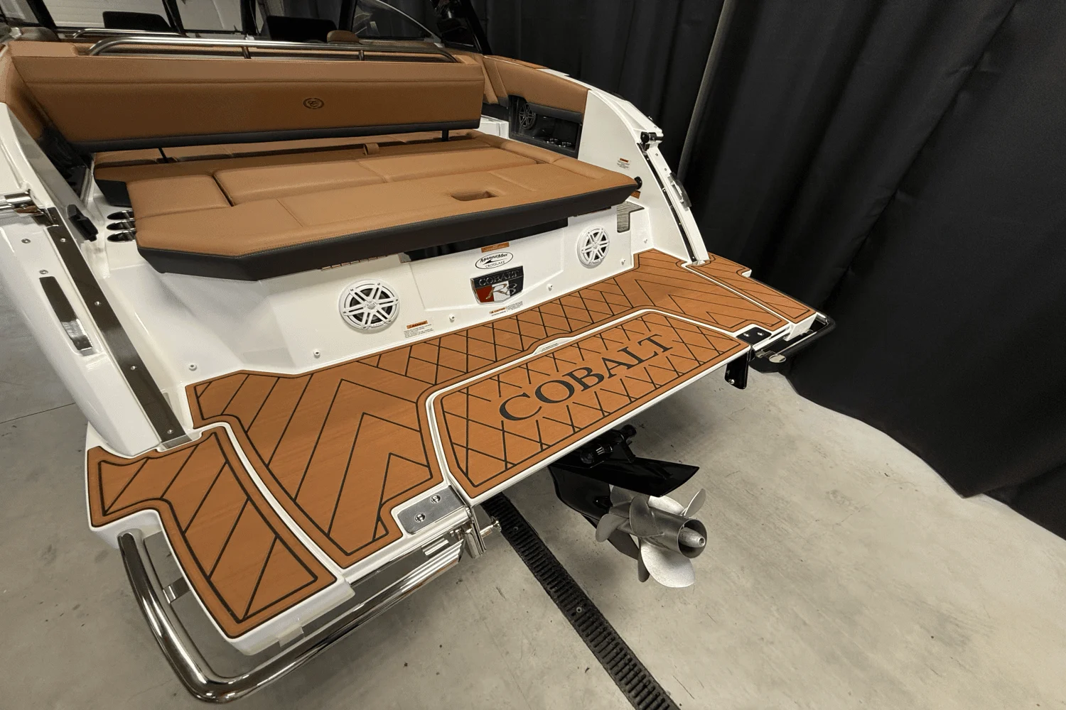 2025 Cobalt R8 Image Thumbnail #14