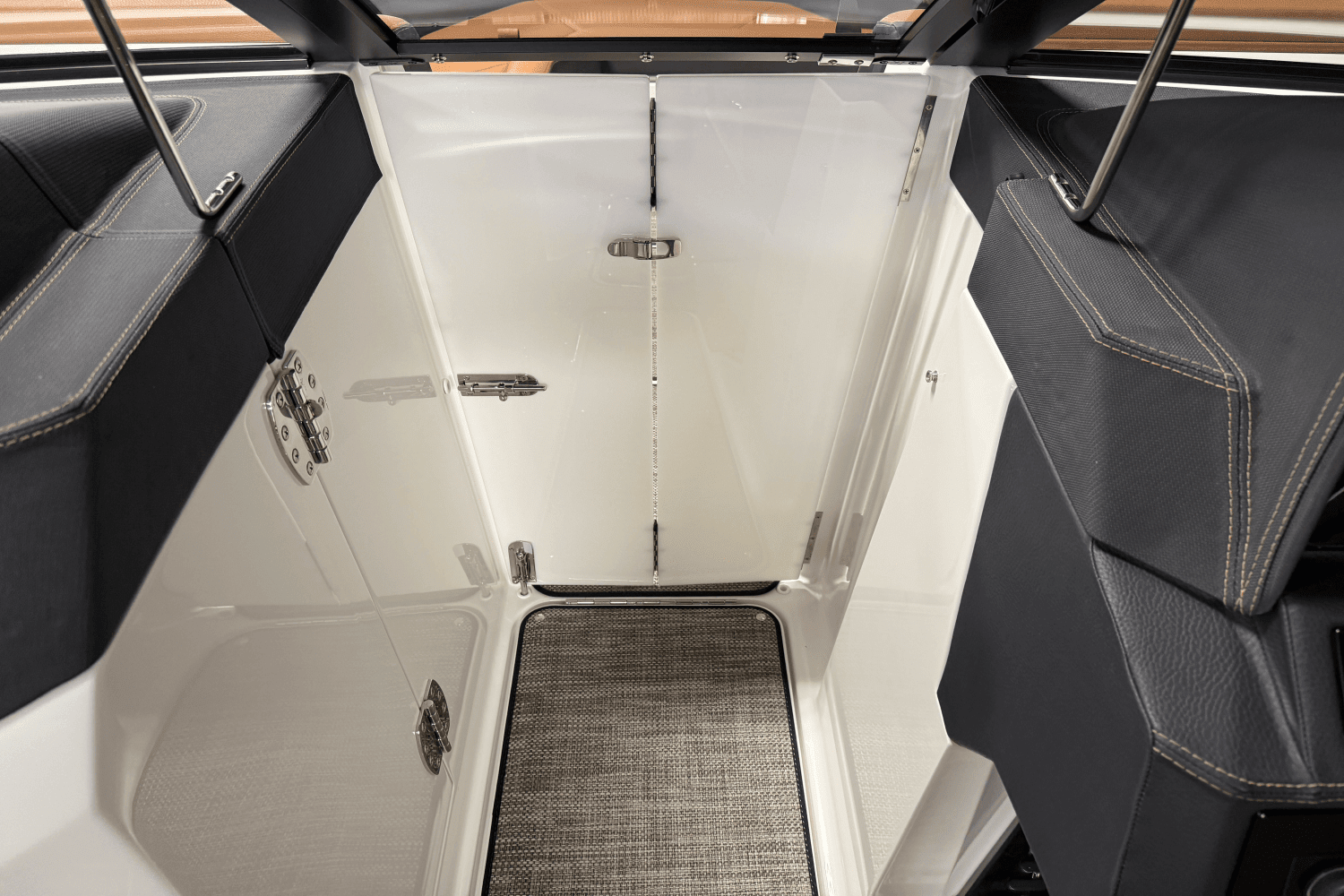 2025 Cobalt R8 Image Thumbnail #94