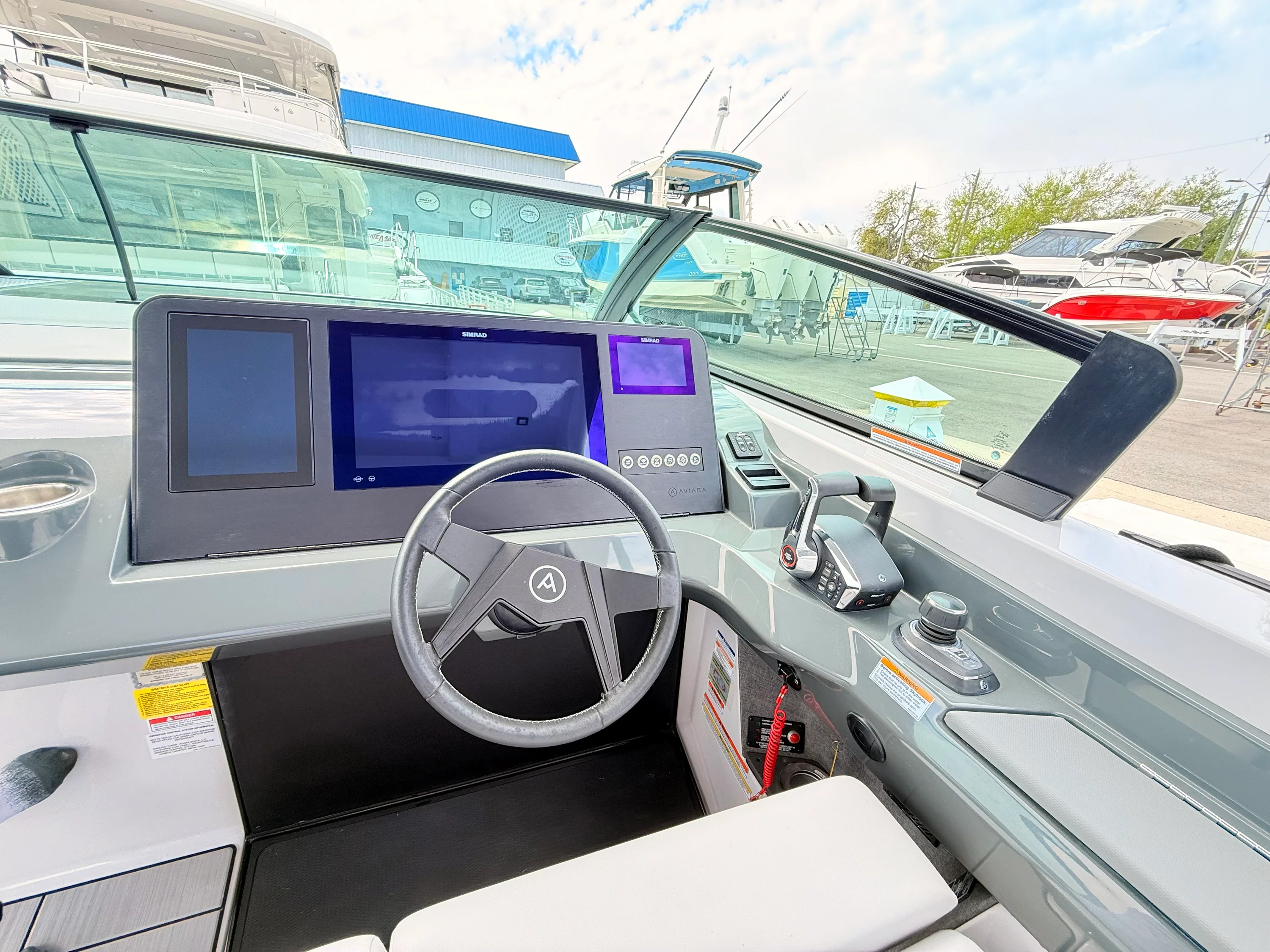 2025 Aviara AV40 Outboard Image Thumbnail #46