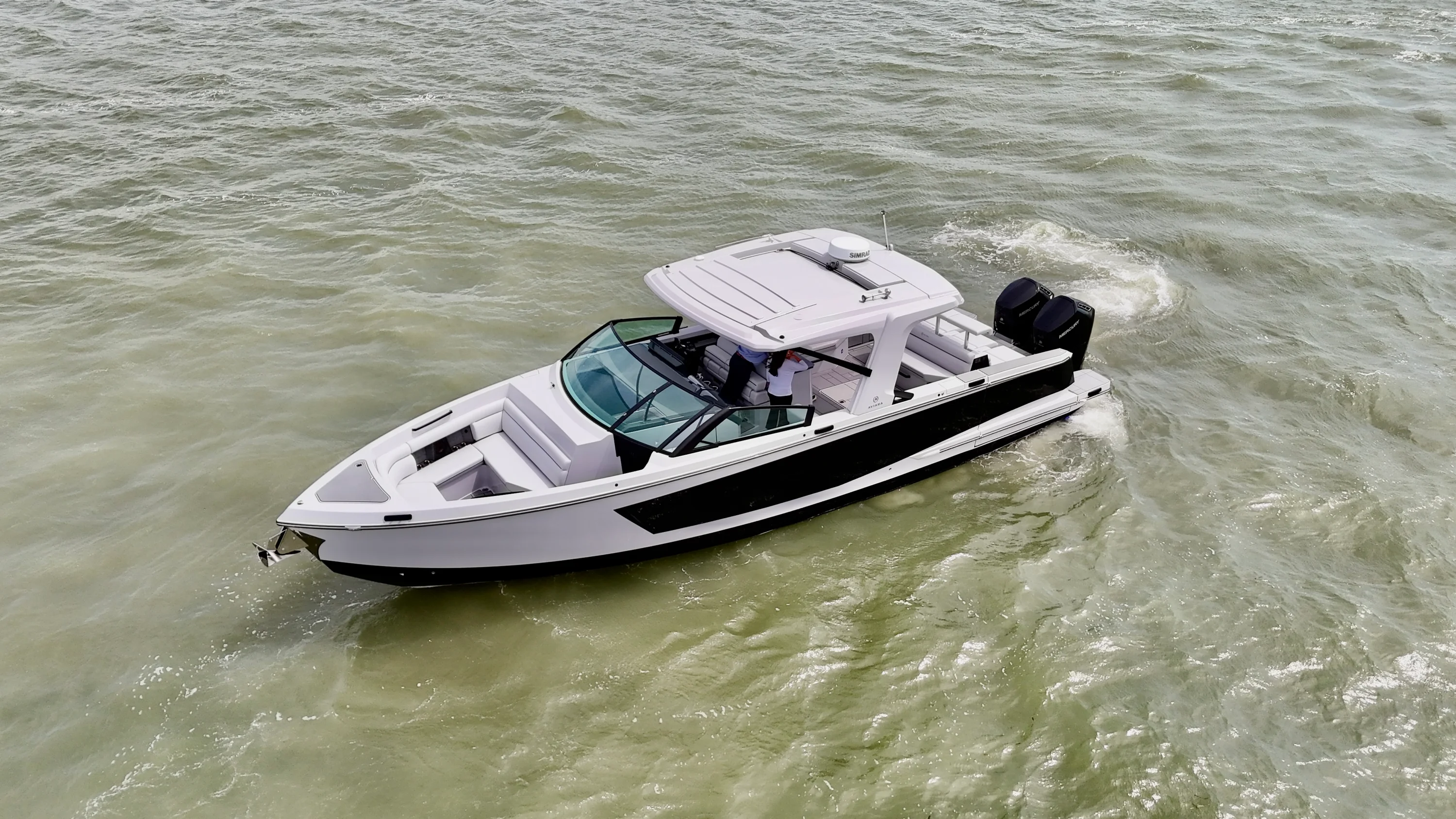 2025 Aviara AV40 Outboard Image Thumbnail #5