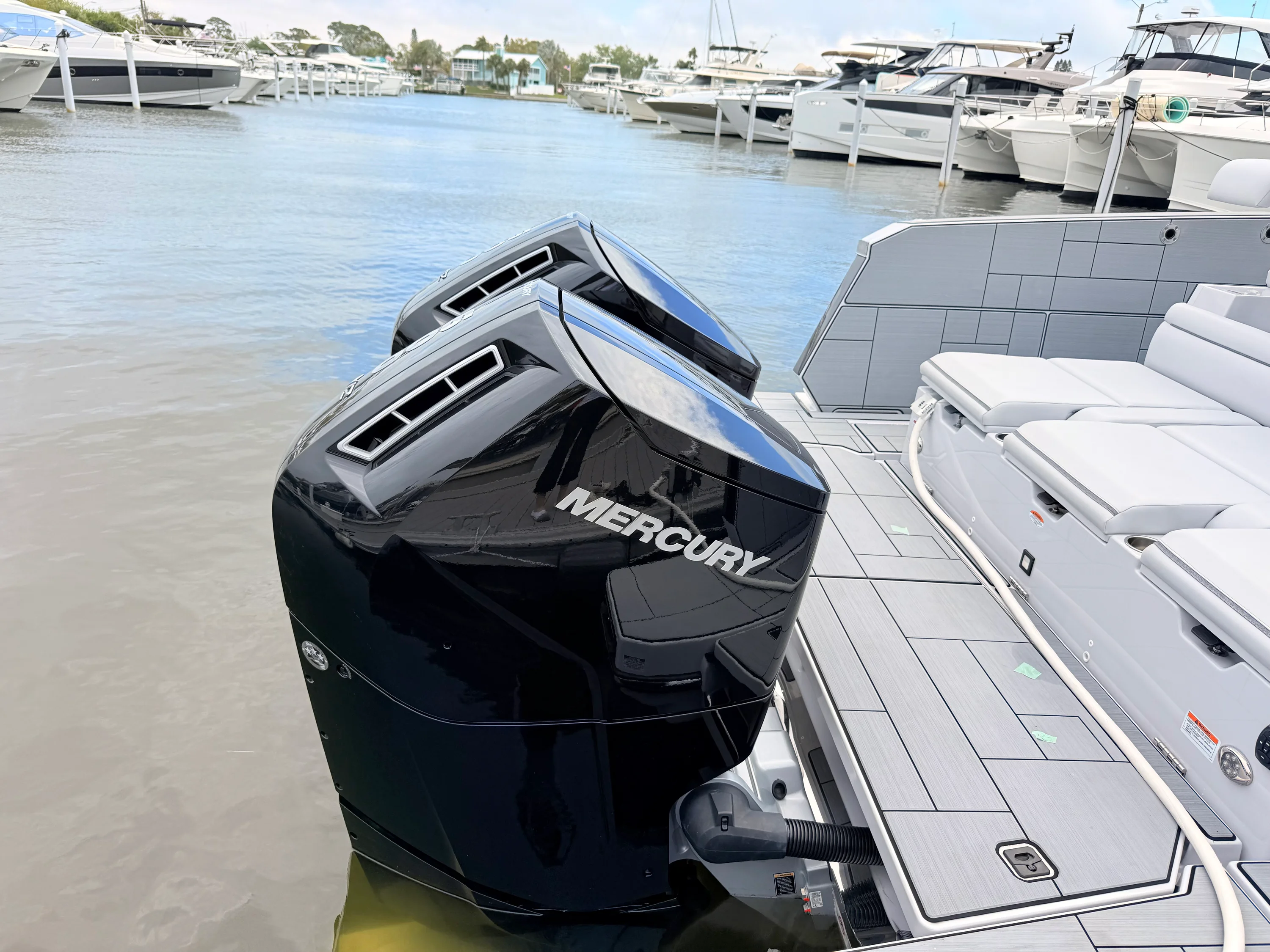2025 Aviara AV40 Outboard Image Thumbnail #63