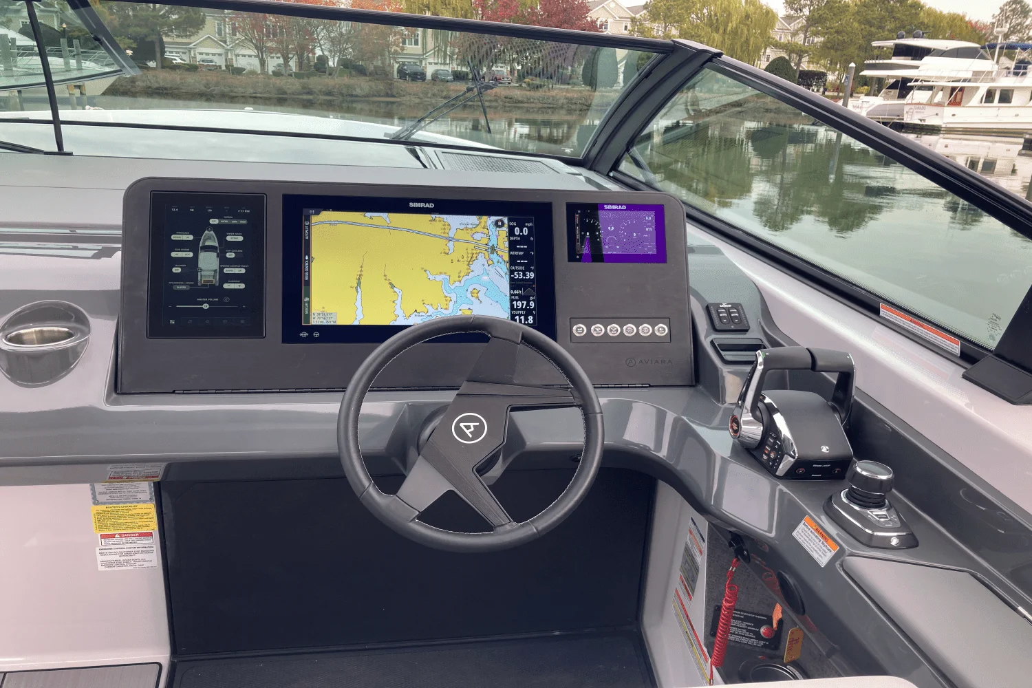 2025 Aviara AV40 Outboard Image Thumbnail #20