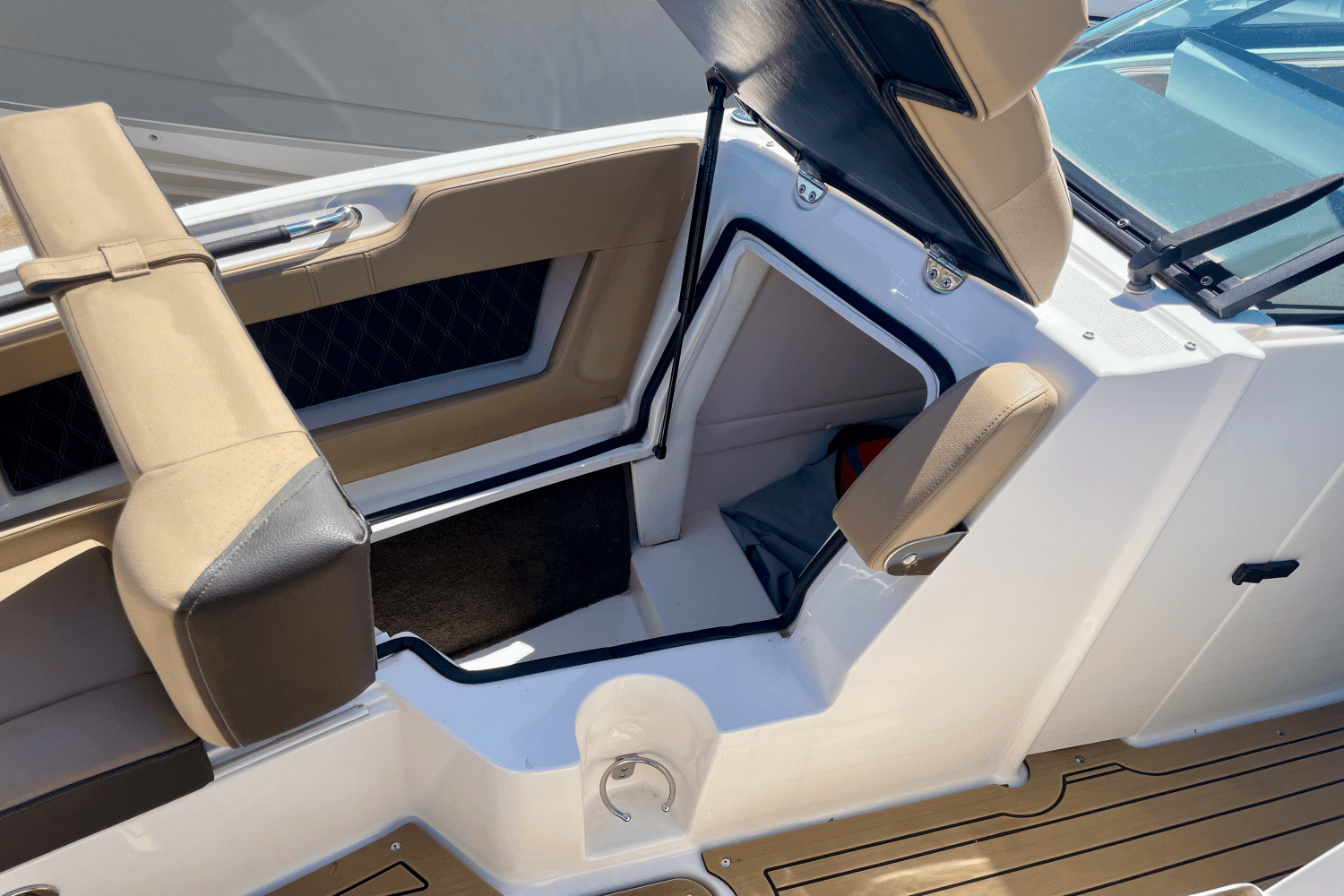 2021 Sea Ray SLX 280 Image Thumbnail #5