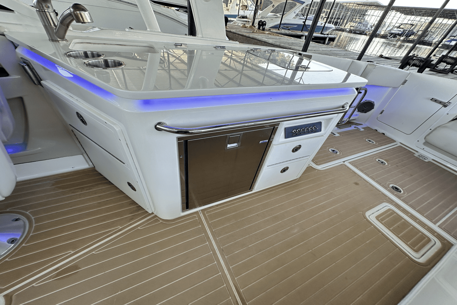 2017 Boston Whaler 320 VANTAGE Image Thumbnail #49